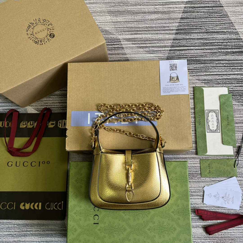 Gucci 675799 Jackie 1961 mini GG shoulder bag Gold leather