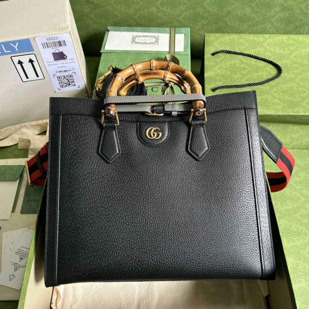 Gucci ‎678842 Diana medium tote bag in Black leather