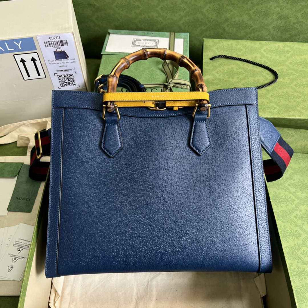 Gucci ‎678842 Diana medium tote bag in navy blue leather