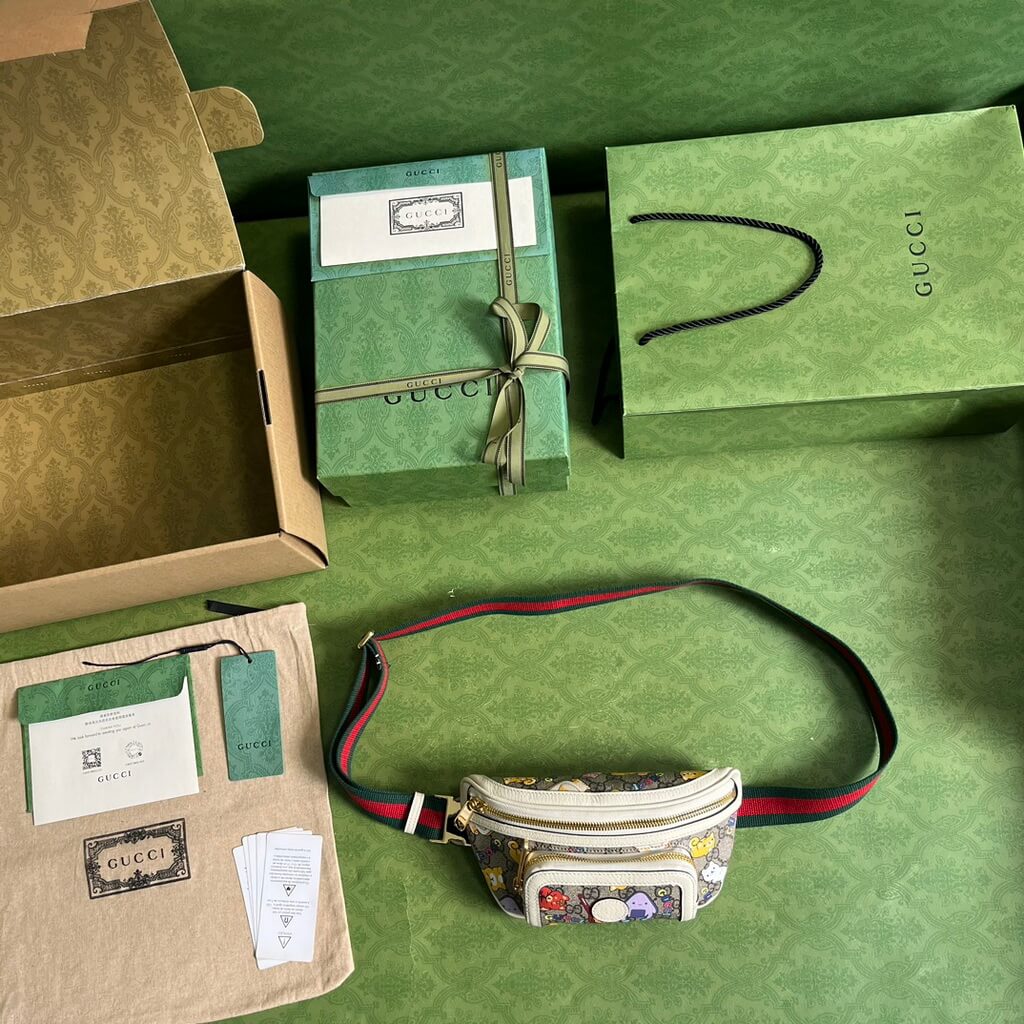 Gucci ‎682933 animal print belt bag beige and ebony GG Supreme