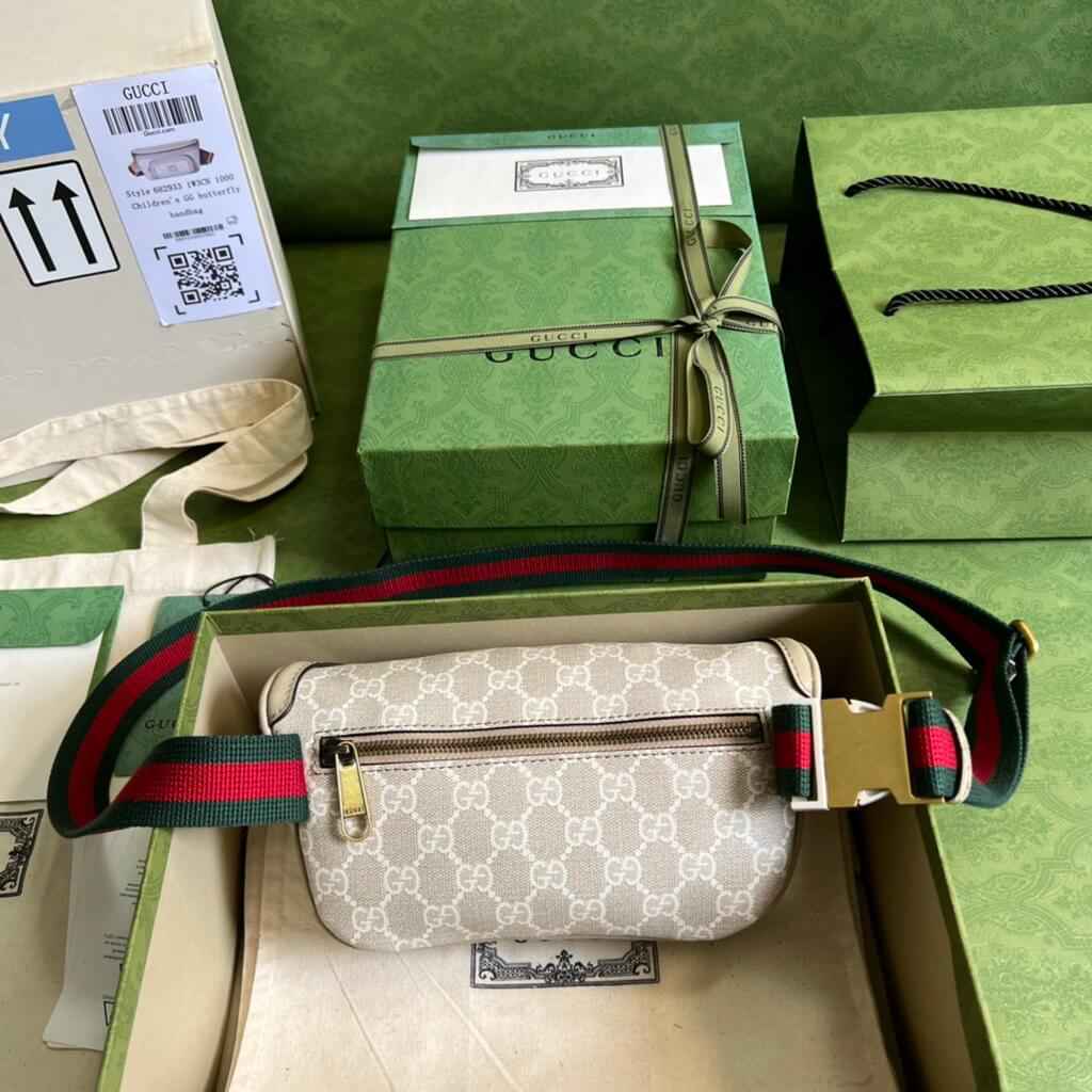 Gucci ‎682933 Belt bag with Interlocking G Beige and white GG Sumpreme