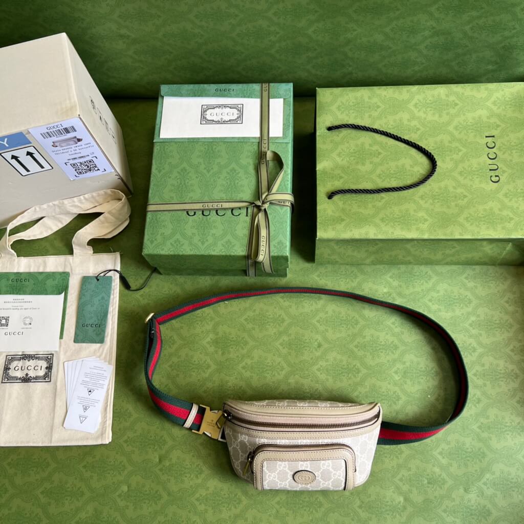 Gucci ‎682933 Belt bag with Interlocking G Beige and white GG Sumpreme