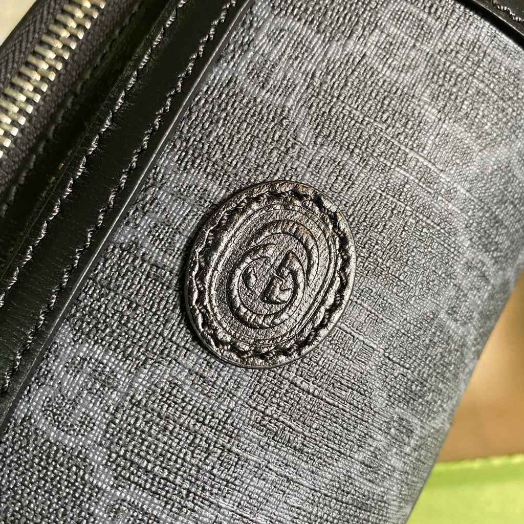 Gucci ‎682933 Belt bag with Interlocking G Black GG Supreme canvas