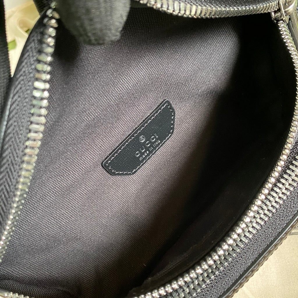 Gucci ‎682933 Belt bag with Interlocking G Black GG Supreme canvas