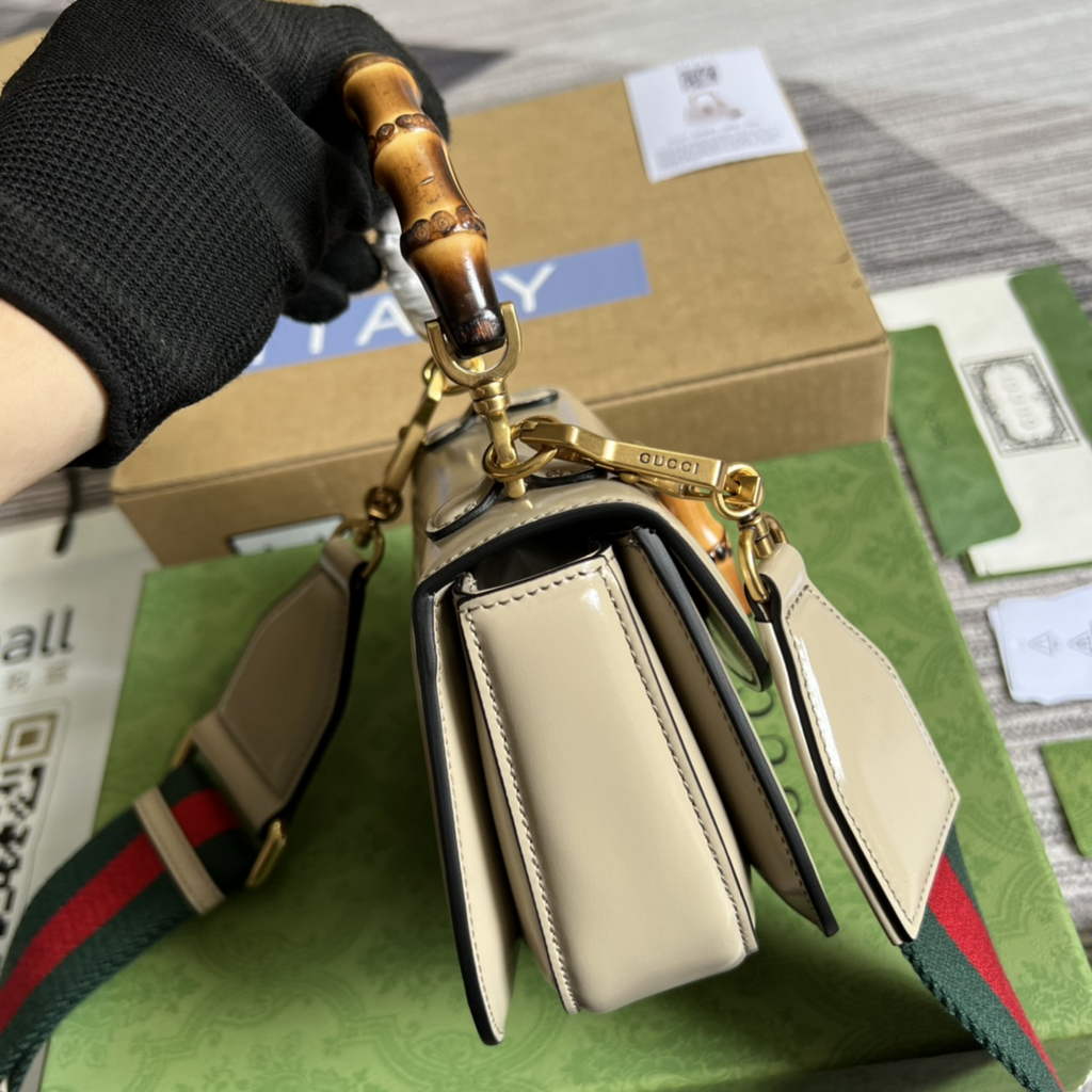 Gucci 686864 Bamboo 1947 mini top handle bag Beige Leather