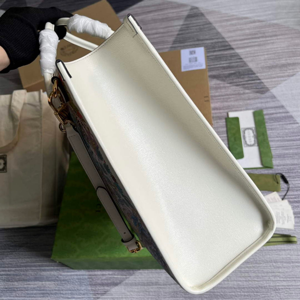 Gucci 687827 Tiger Medium tote bag beige