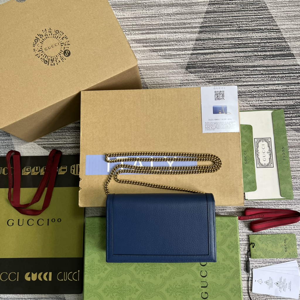 Gucci 696817 Diana mini bag with bamboo Navy Blue leather