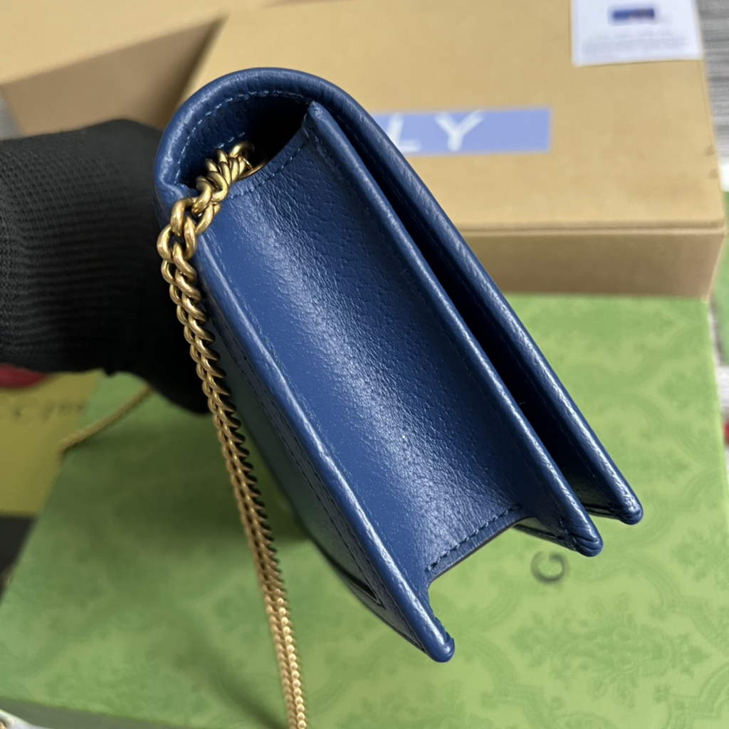 Gucci 696817 Diana mini bag with bamboo Navy Blue leather