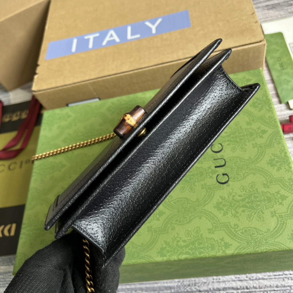 Gucci 696817 Diana mini bag with bamboo Black leather