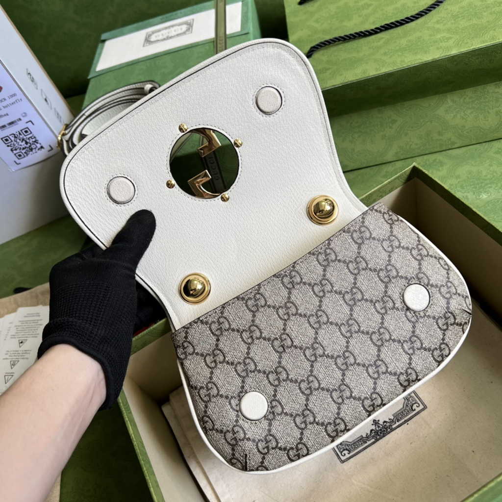 Gucci ‎698643 Blondie mini bag in GG Supreme beige leather