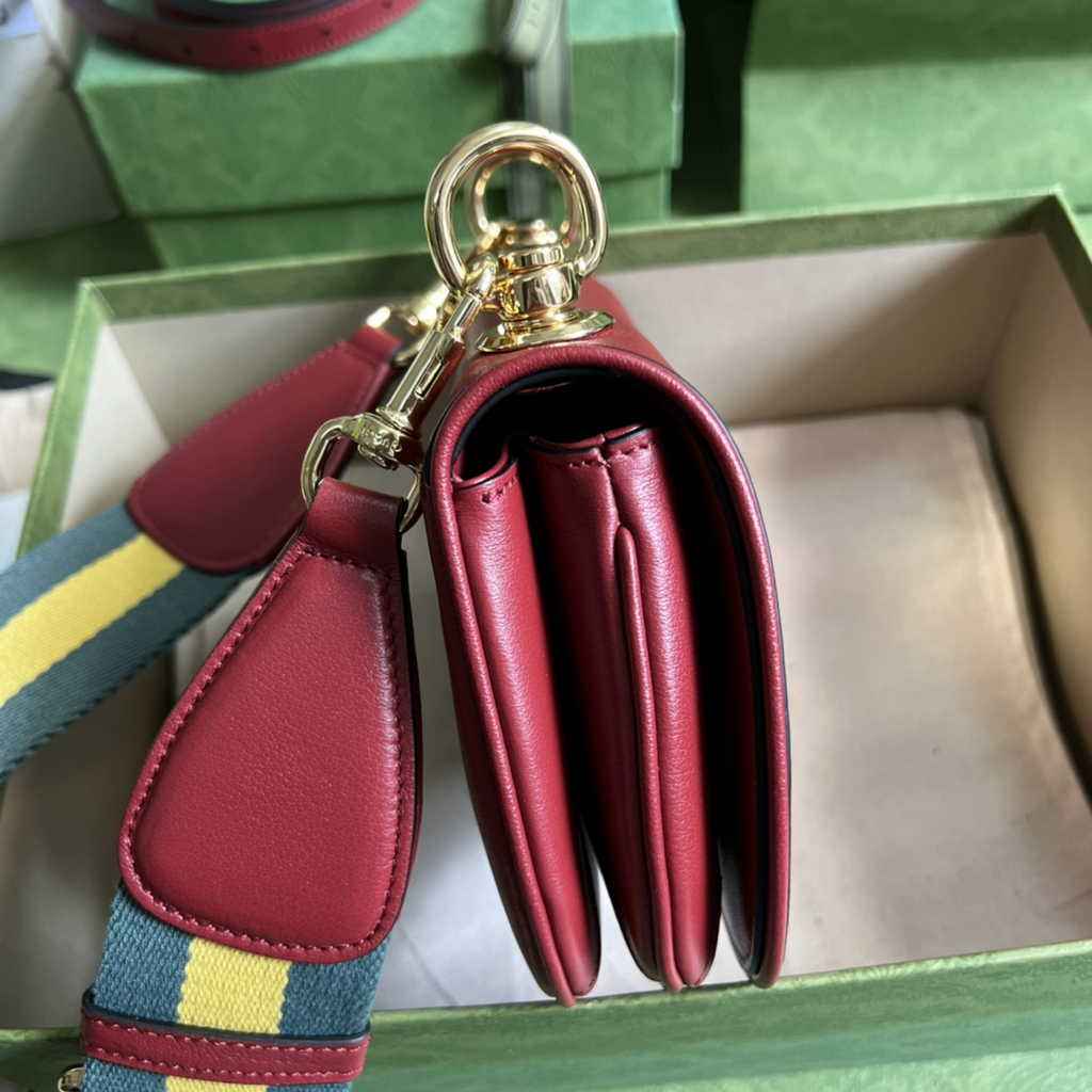 Gucci ‎698643 Blondie mini bag in cuir leather red