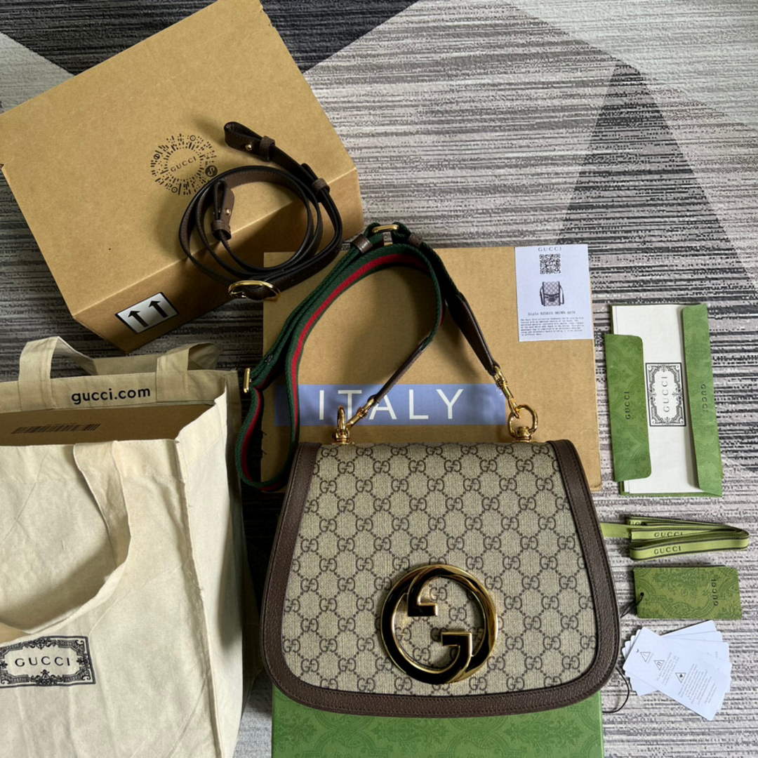 Gucci 699210 Blondie medium shoulder bag Beige GG Supreme canvas