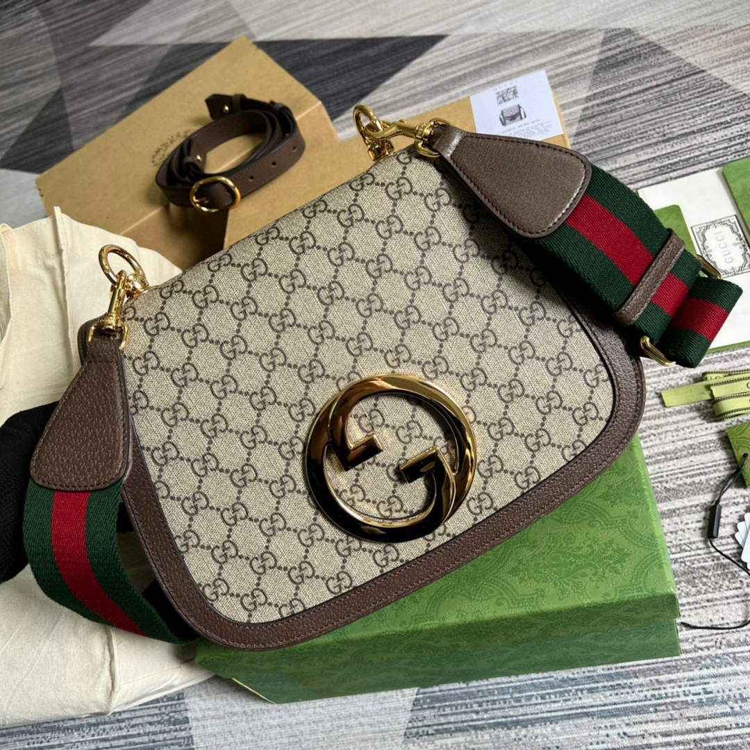 Gucci 699210 Blondie medium shoulder bag Beige GG Supreme canvas