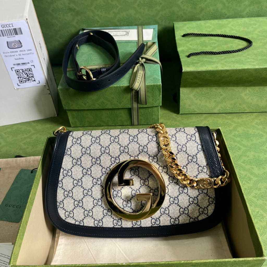 Gucci 699268 Blondie shoulder bag GG Supreme Blue leather