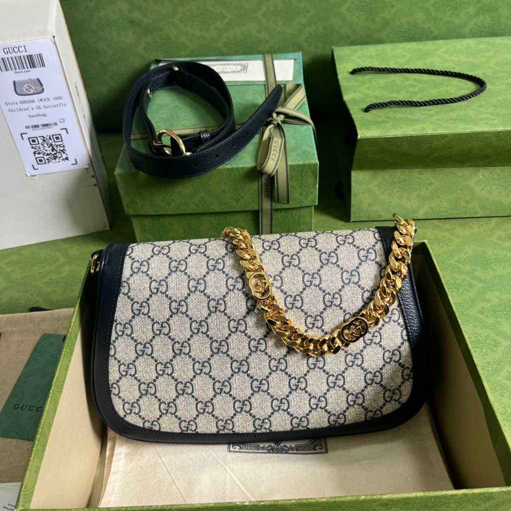 Gucci 699268 Blondie shoulder bag GG Supreme Blue leather