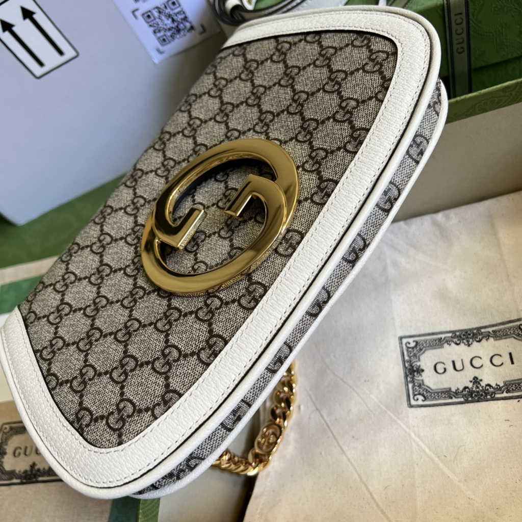 Gucci 699268 Blondie shoulder bag GG Supreme beige leather