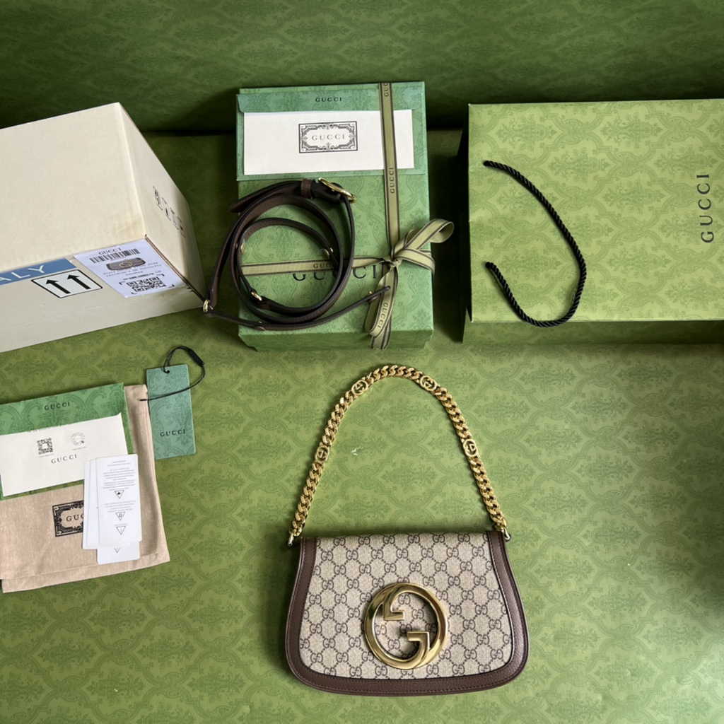 Gucci 699268 Blondie shoulder bag Brown GG Supreme canvas