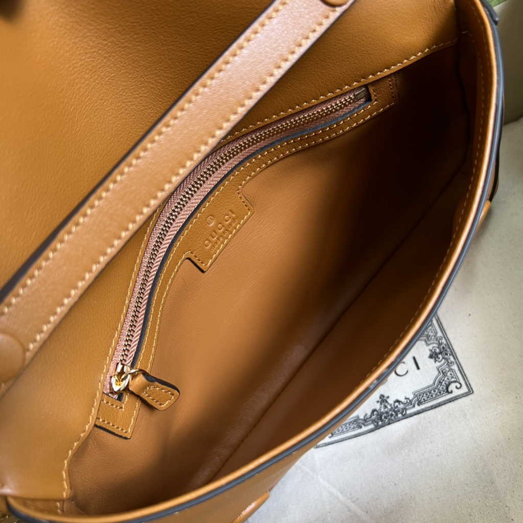 Gucci 699268 Blondie shoulder bag tan leather