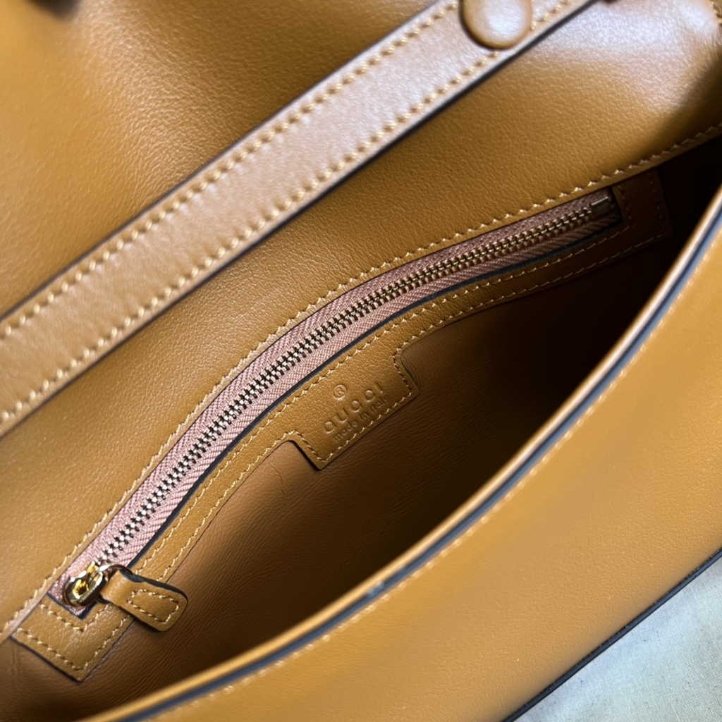 Gucci 699268 Blondie shoulder bag tan leather