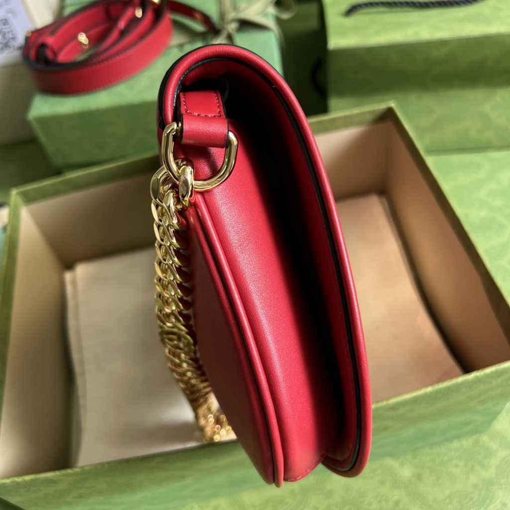 Gucci 699268 Blondie shoulder bag red leather