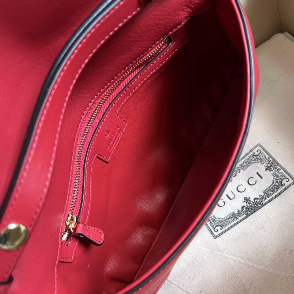 Gucci 699268 Blondie shoulder bag red leather