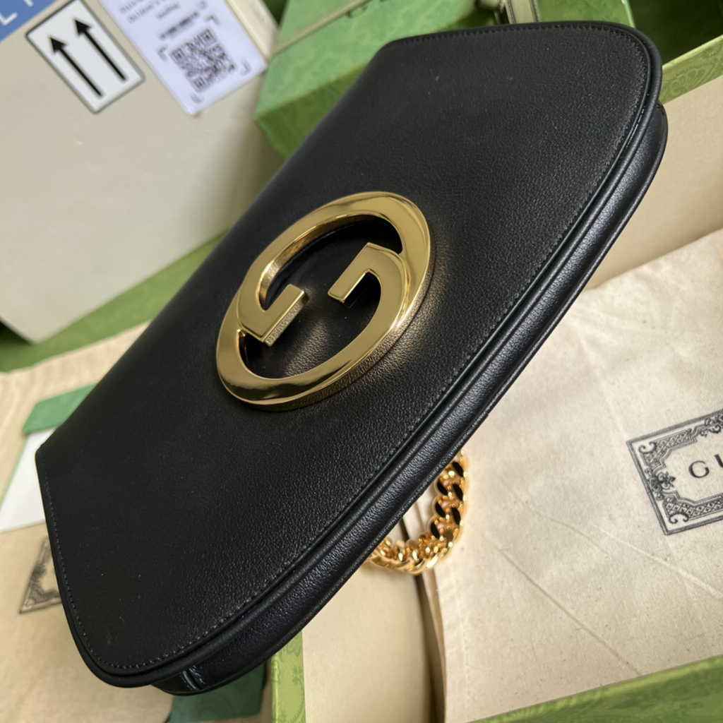 Gucci 699268 Blondie shoulder bag Black leather