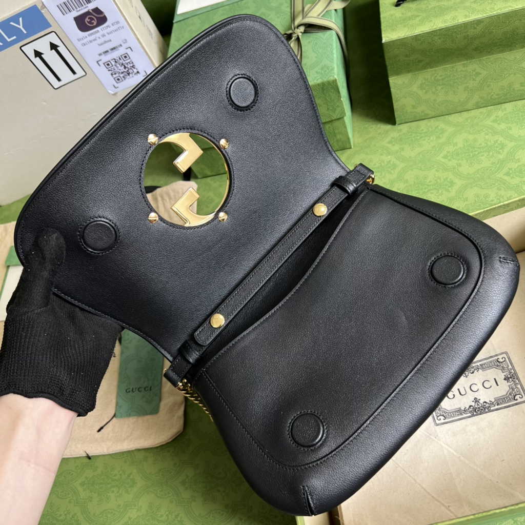 Gucci 699268 Blondie shoulder bag Black leather