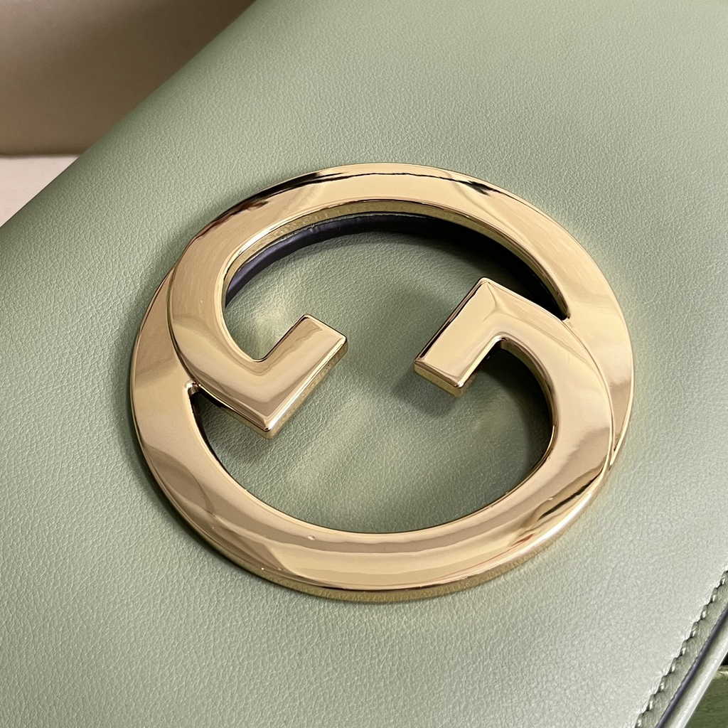 Gucci 699268 Blondie shoulder bag light green leather