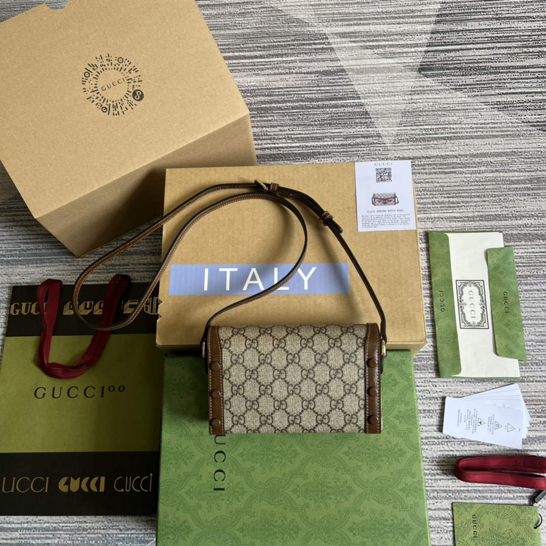 Gucci ‎699296 Horsebit 1955 mini bag Beige GG Supreme