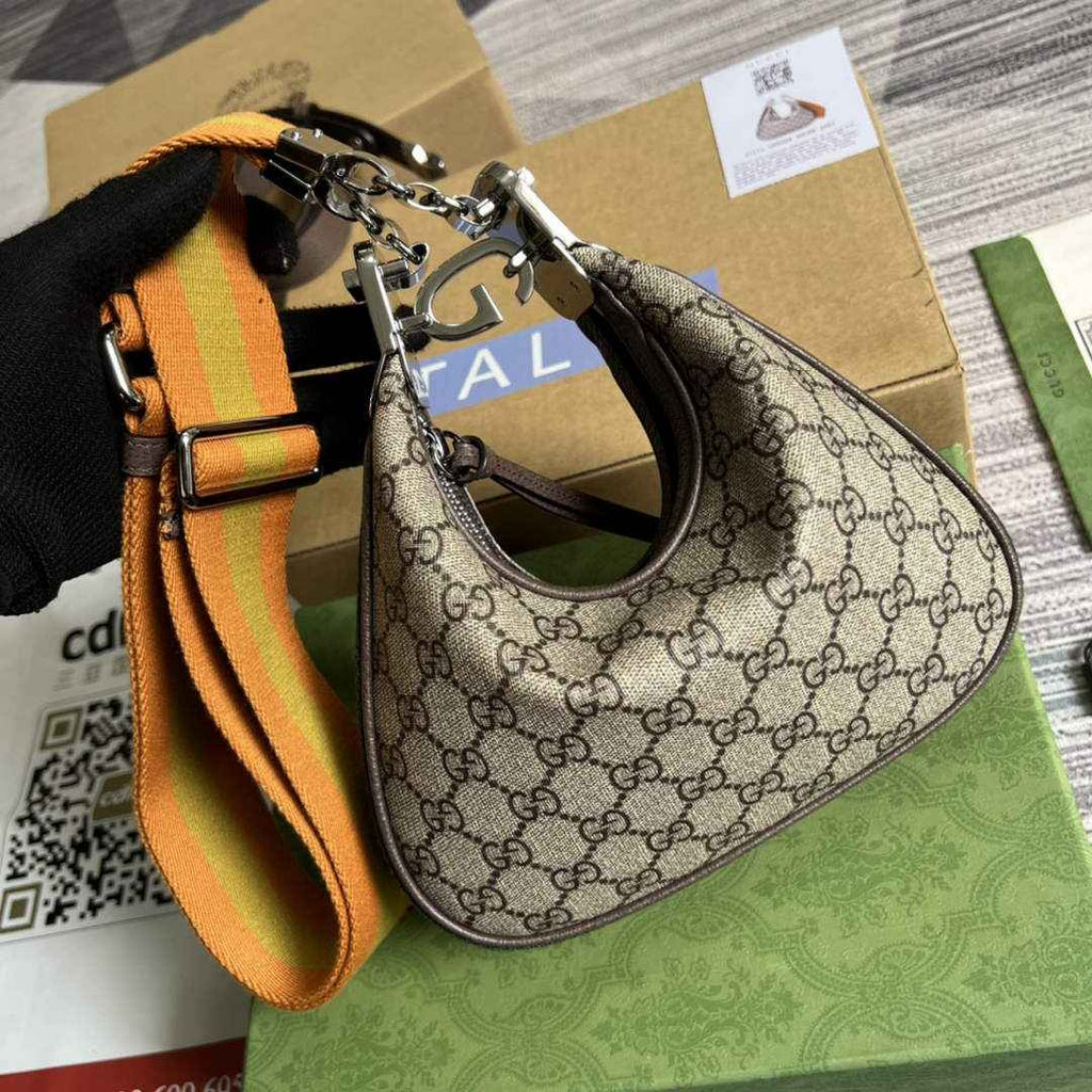 Gucci ‎699409 Attache small shoulder bag Beige GG Supreme canvas