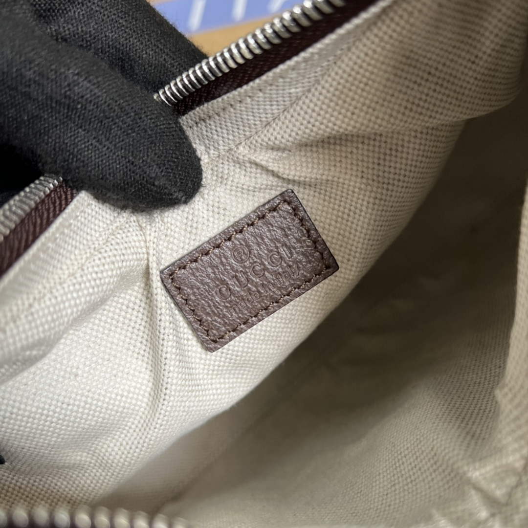 Gucci ‎699409 Attache small shoulder bag Beige GG Supreme canvas