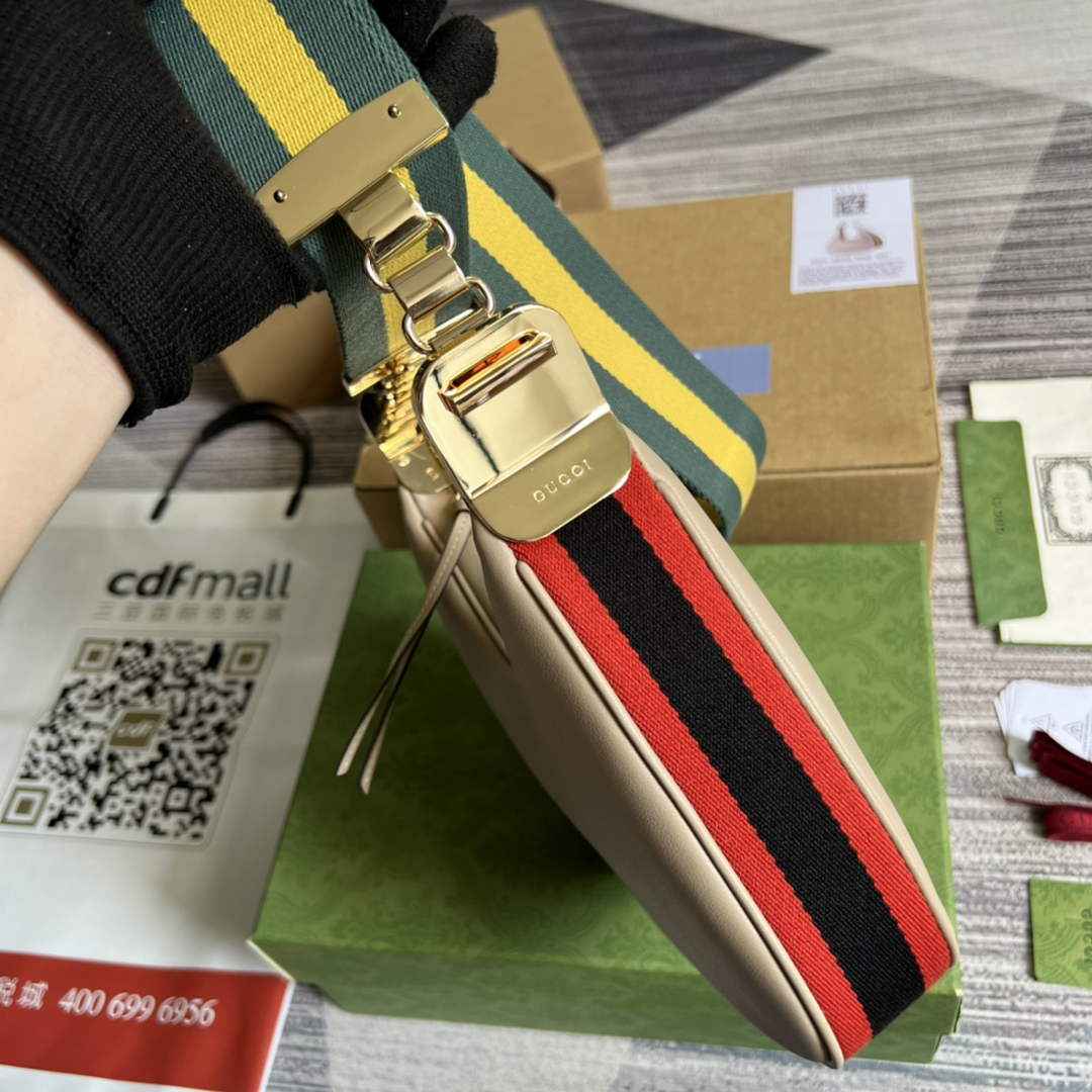 Gucci ‎699409 Attache small shoulder bag kakhi