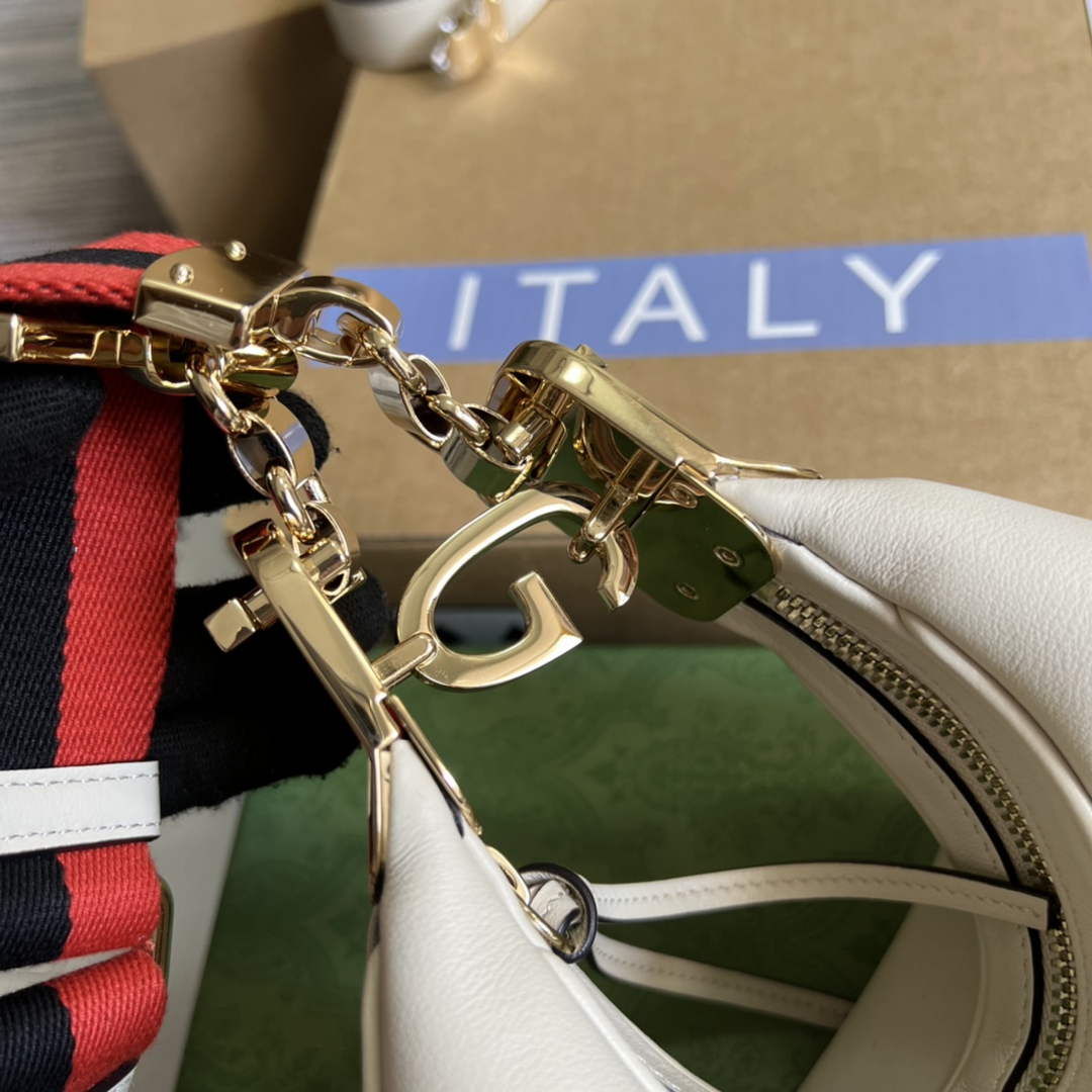Gucci ‎699409 Attache small shoulder bag white