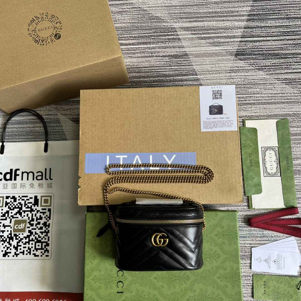 Gucci ‎‎699515 GG Marmont mini top handle bag Black leather