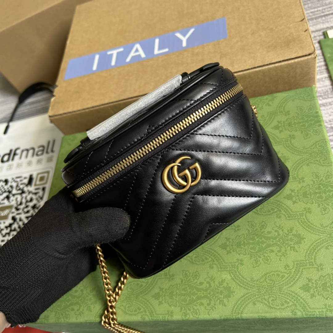 Gucci ‎‎699515 GG Marmont mini top handle bag Black leather