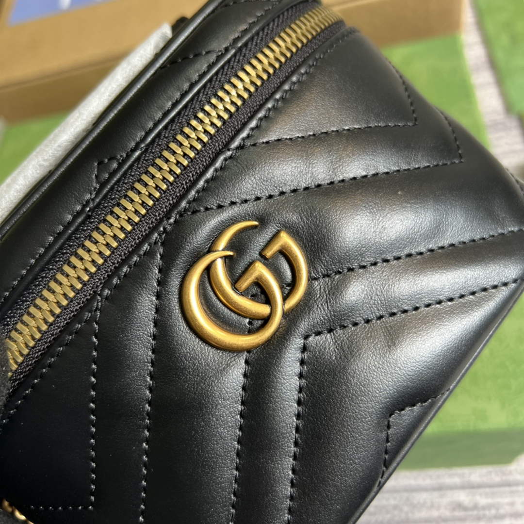 Gucci ‎‎699515 GG Marmont mini top handle bag Black leather