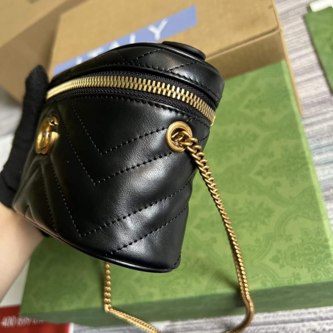 Gucci ‎‎699515 GG Marmont mini top handle bag Black leather