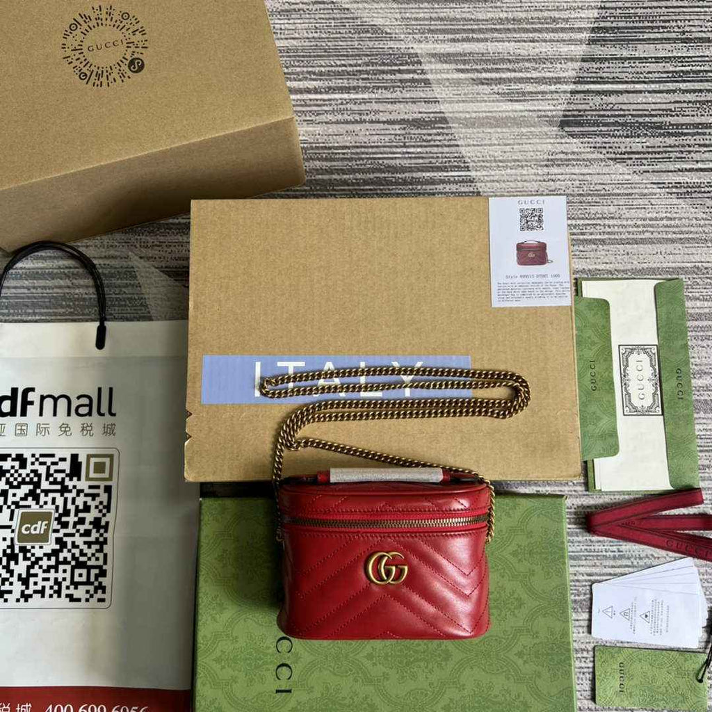 Gucci ‎‎699515 GG Marmont mini top handle bag Red leather