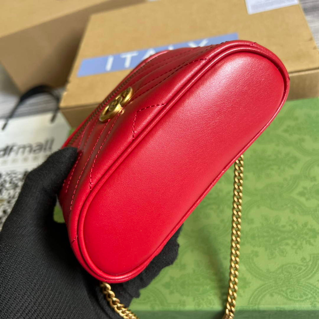 Gucci ‎‎699515 GG Marmont mini top handle bag Red leather