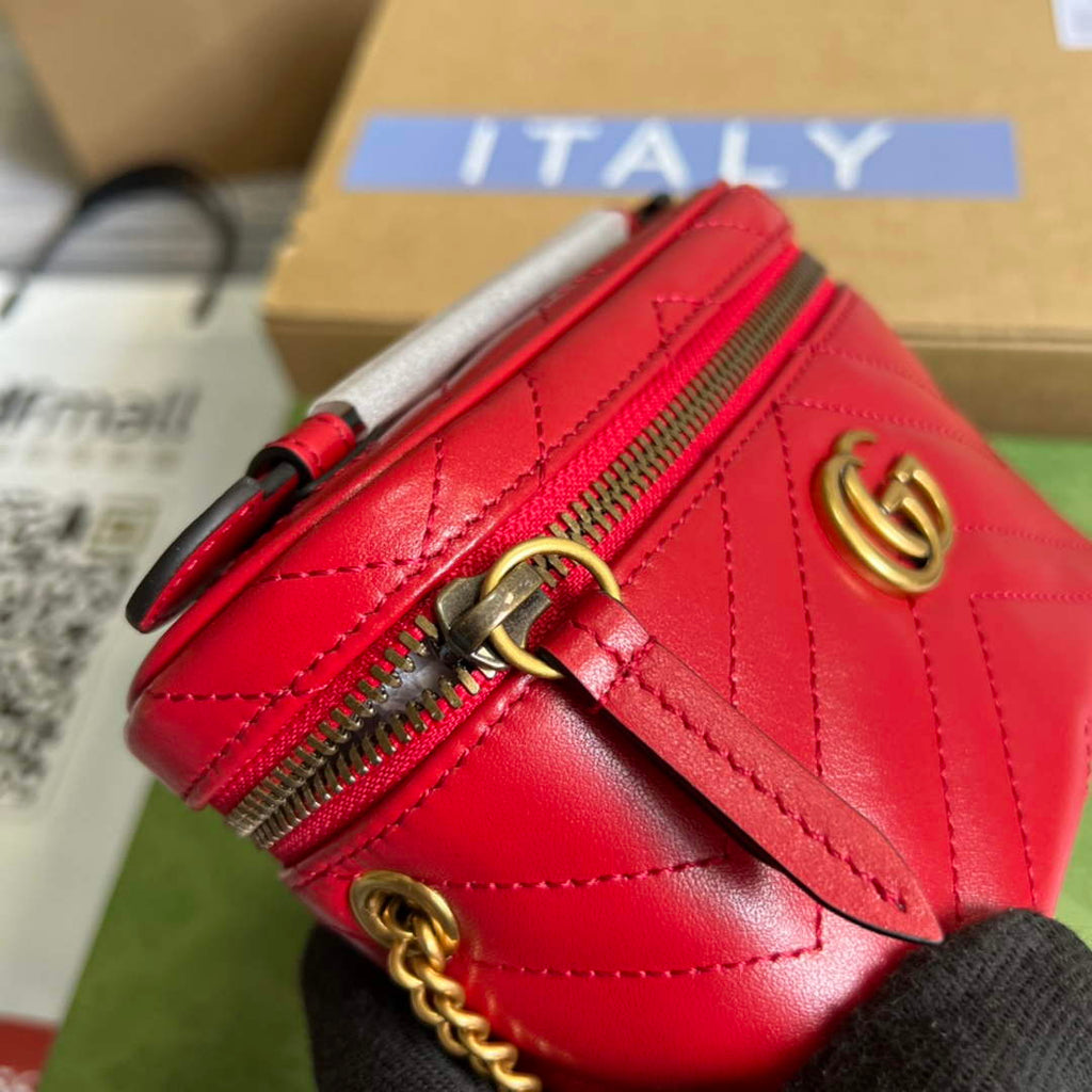 Gucci ‎‎699515 GG Marmont mini top handle bag Red leather