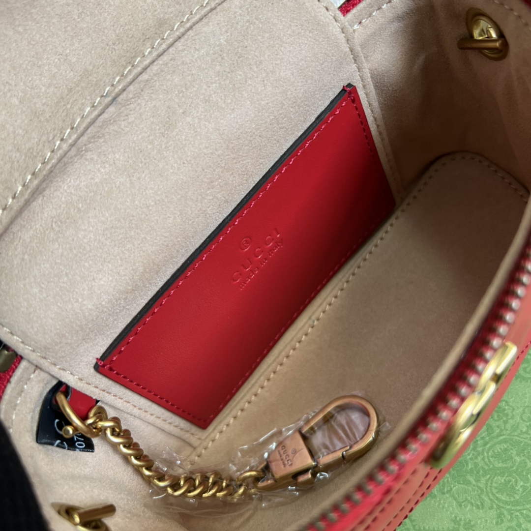 Gucci ‎‎699515 GG Marmont mini top handle bag Red leather