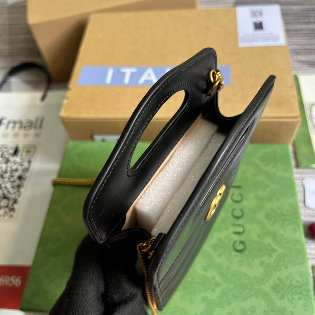 Gucci ‎699756 GG Marmont top handle mini bag black leather