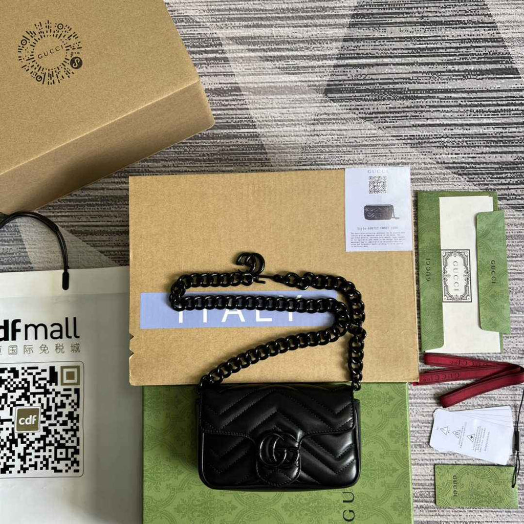 Gucci 699757 GG Marmont belt bag black