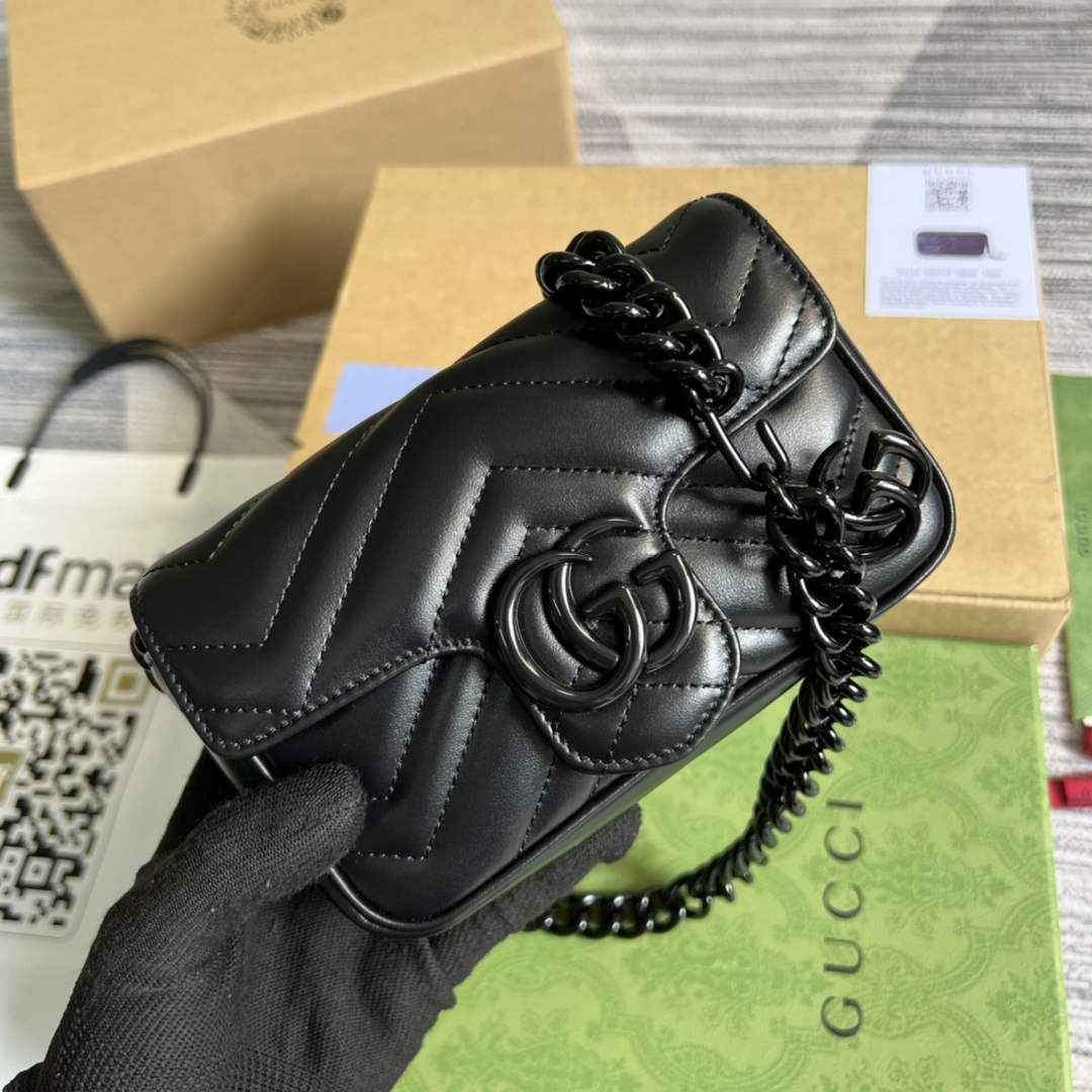 Gucci 699757 GG Marmont belt bag black