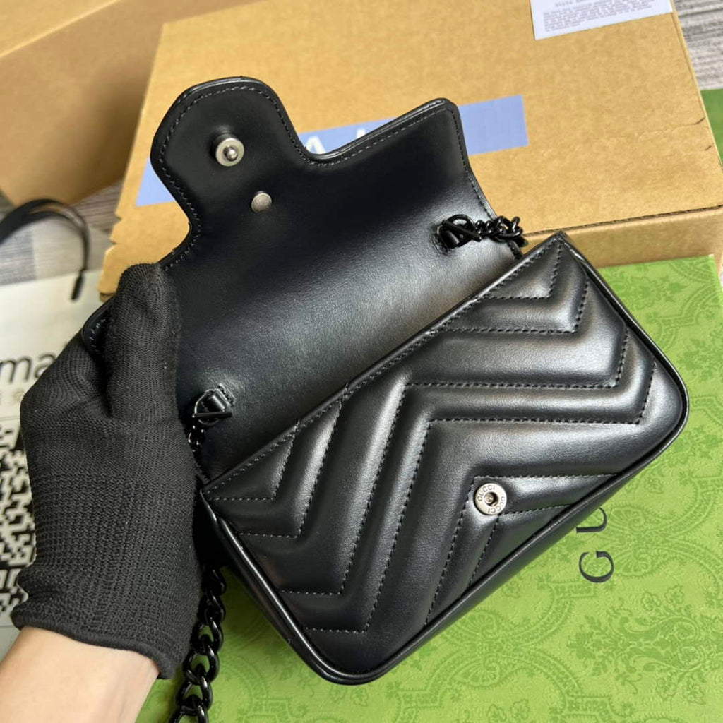 Gucci 699757 GG Marmont belt bag black