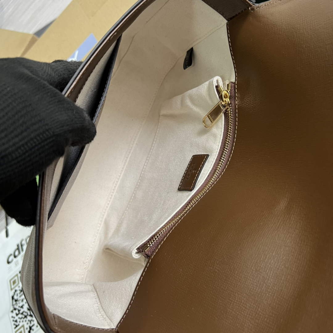 Gucci 700457 Horsebit 1955 shoulder bag Brown Leather