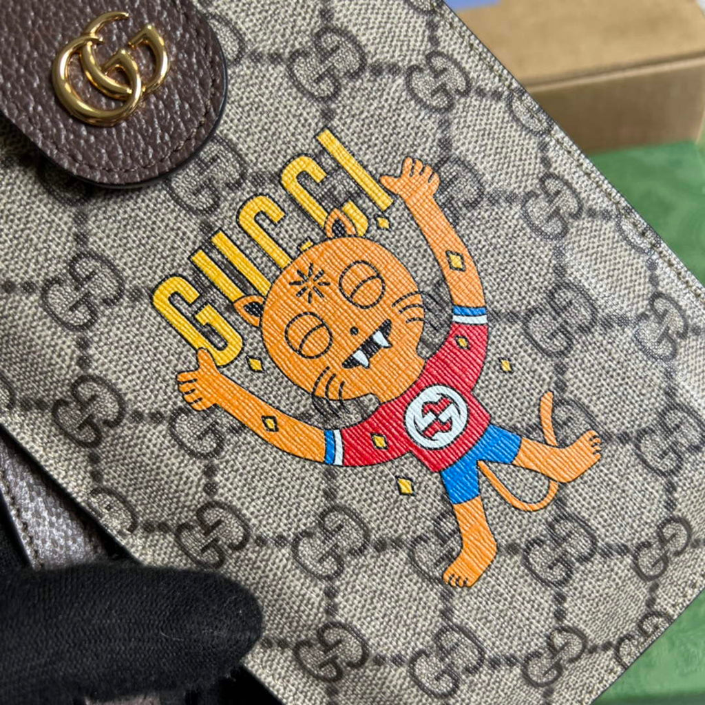 Gucci ‎‎700732 cat print phone case Beige and ebony GG Supreme canvas