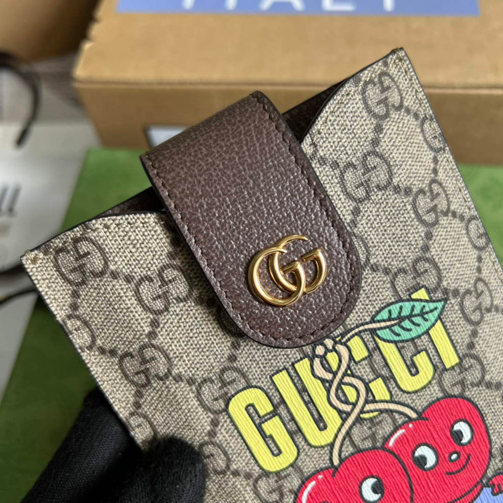 Gucci ‎‎700732 cherry print phone case Beige and ebony GG Supreme canvas