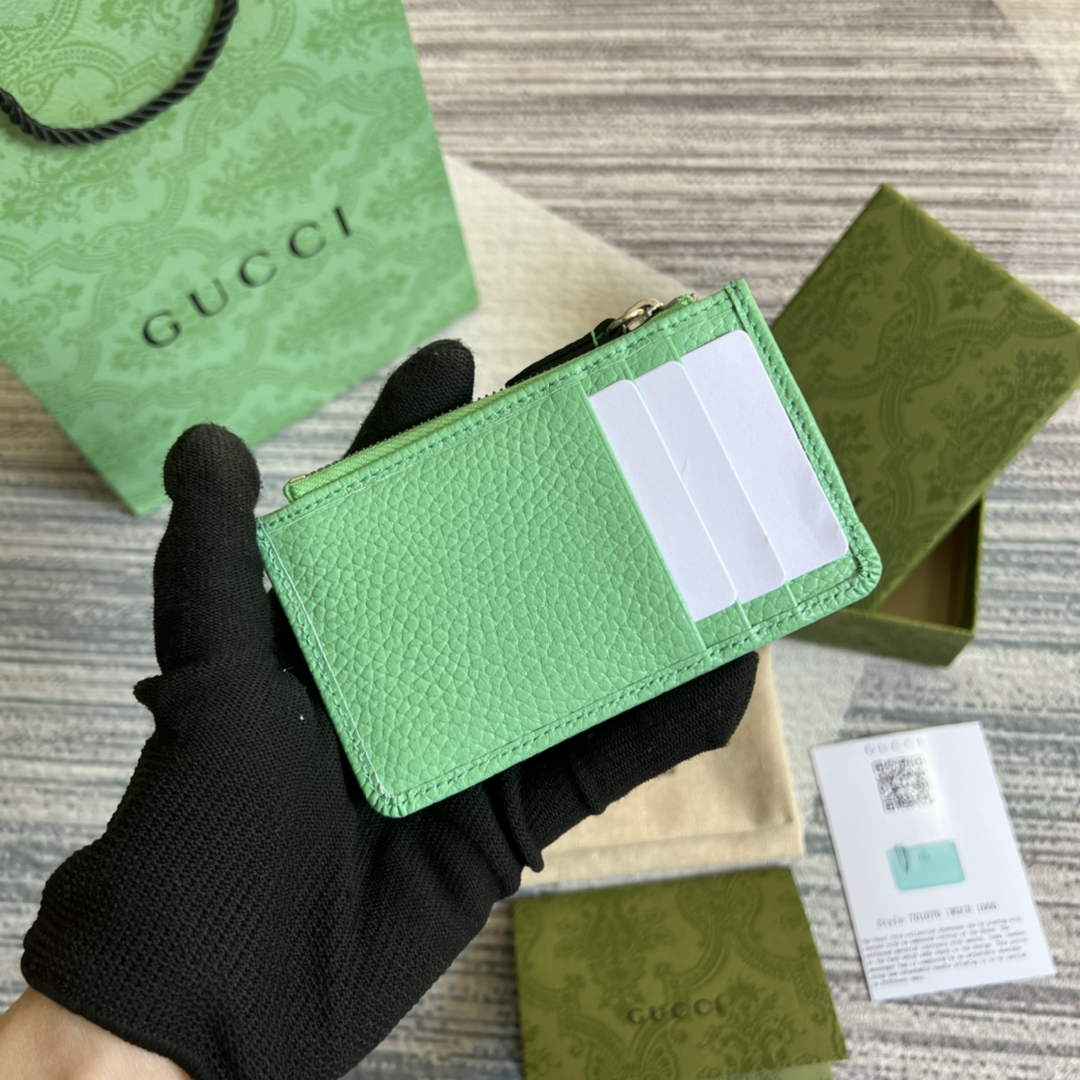 Gucci 701070 GG Marmont keychain card case green