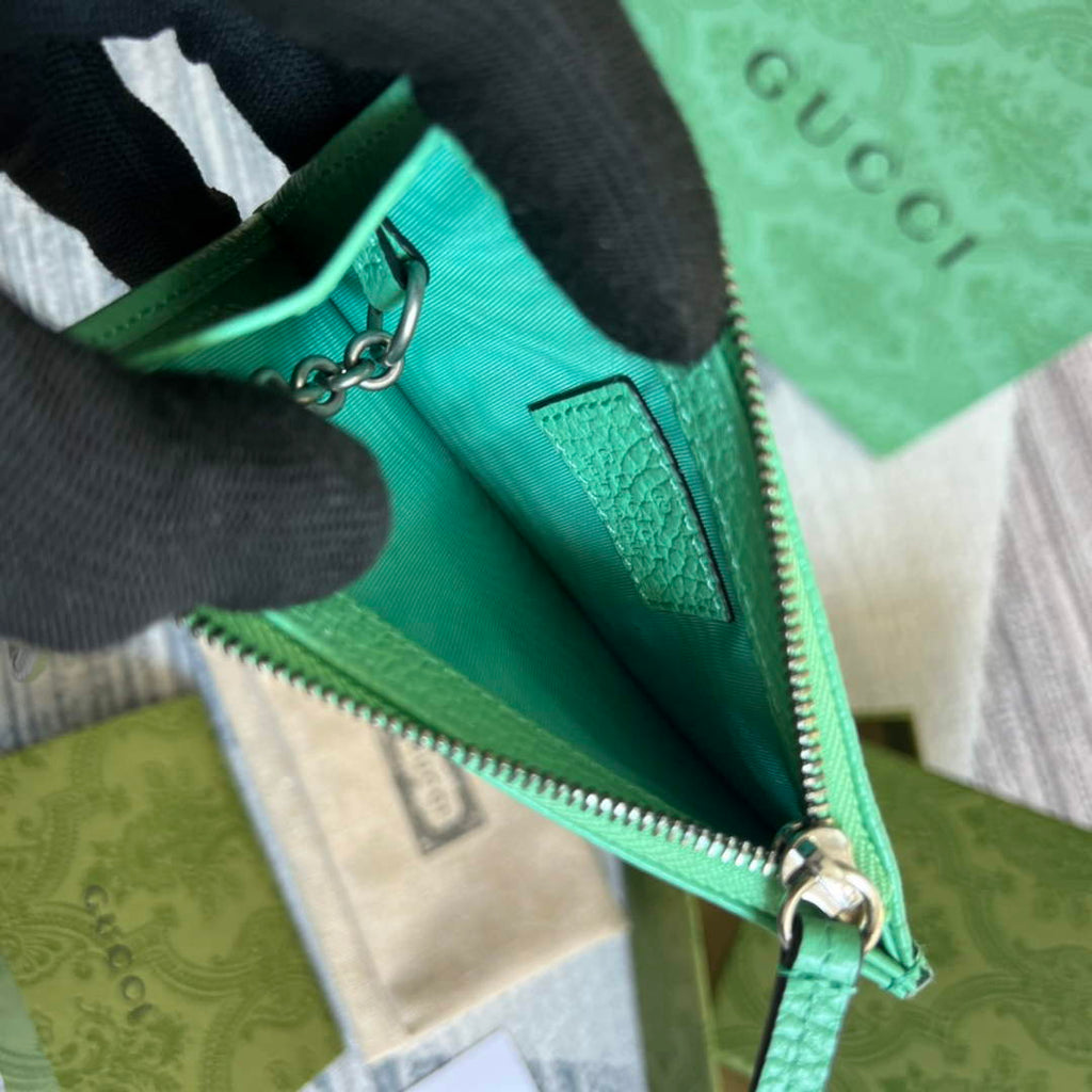 Gucci 701070 GG Marmont keychain card case green